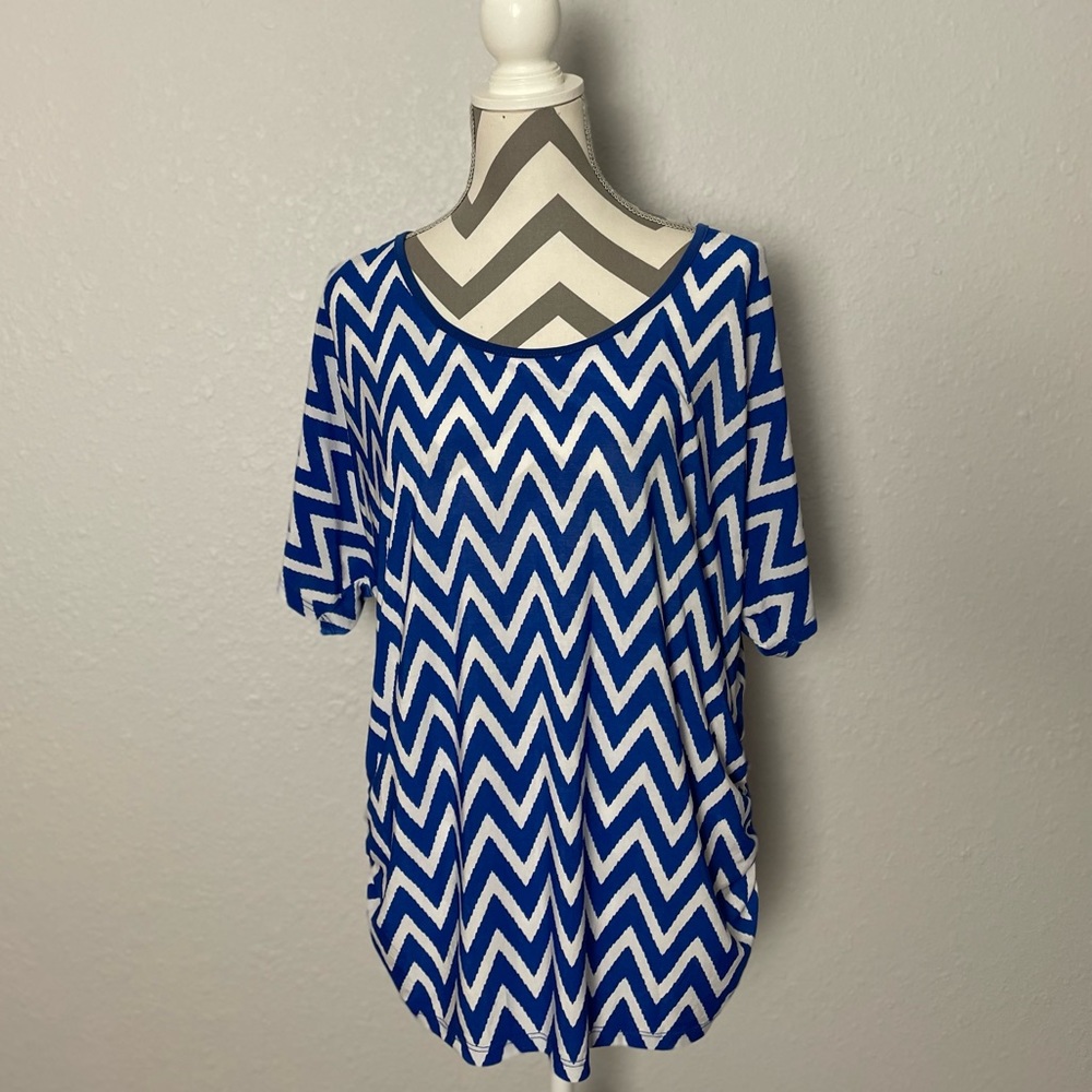 Chevron print top